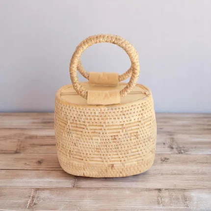 Niwat Handwoven Natural Thai Barrel Bag – Traditional Thai Straw Bag