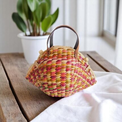 Pim Mini Straw Shell Handbag – Water Hyacinth Bag