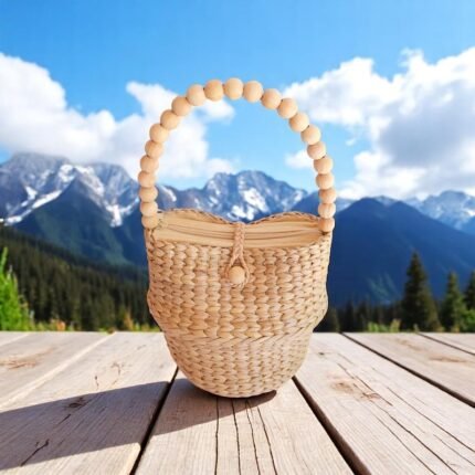 Maneeporn Wooden Handle Round Mini Straw Bag