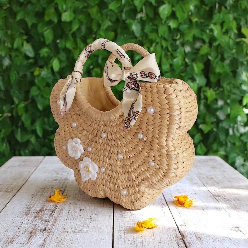 Scallop Straw Bag With Pearl Embellishments