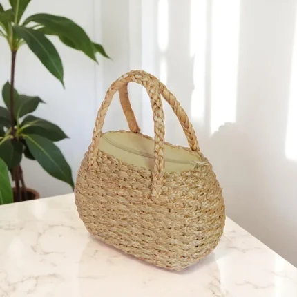 Sasina Straw Sculpted Resort Bag