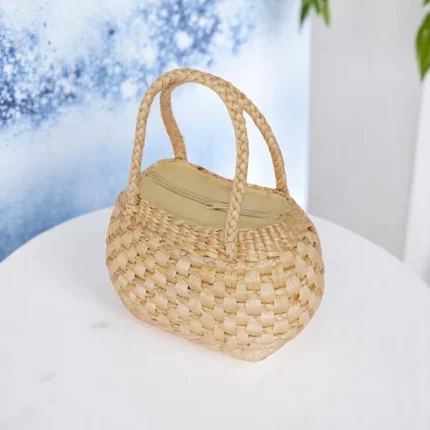 Sunee Straw Oval Basket Purse